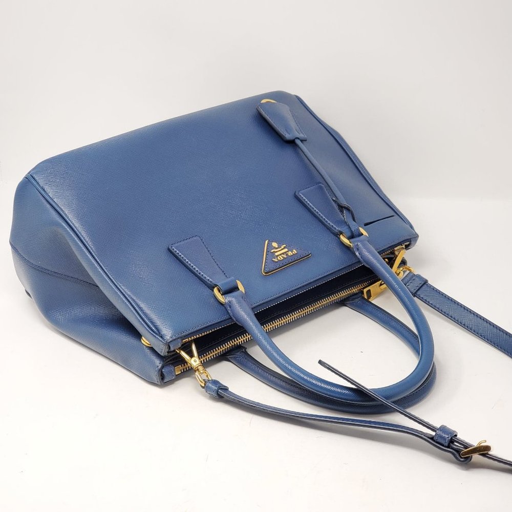 Auth Prada Small Galleria Saffiano Crossbody Bag - Picture 6 of 16